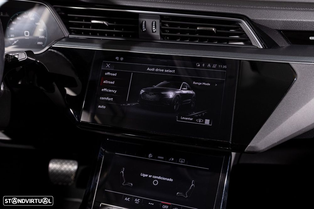 Audi Q8 e-Tron Sportback 55 quattro Advanced - 22