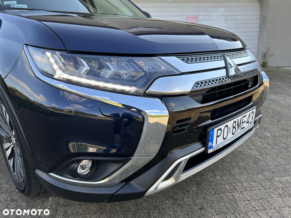 Mitsubishi Outlander 2.0 Intense + Navi 4WD CVT - 8