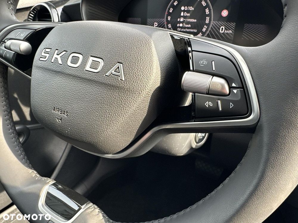 Skoda Fabia 1.0 TSI Drive DSG - 21