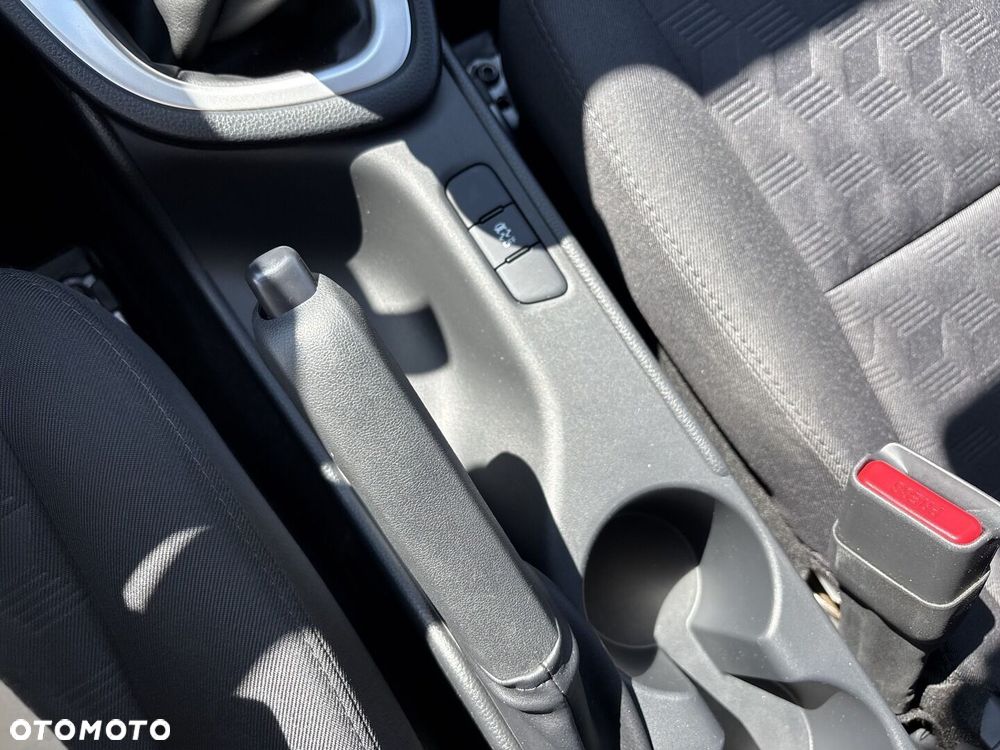 Toyota Yaris 1.5 Comfort - 26