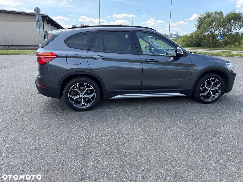 BMW X1 xDrive20d Sport Line sport - 9