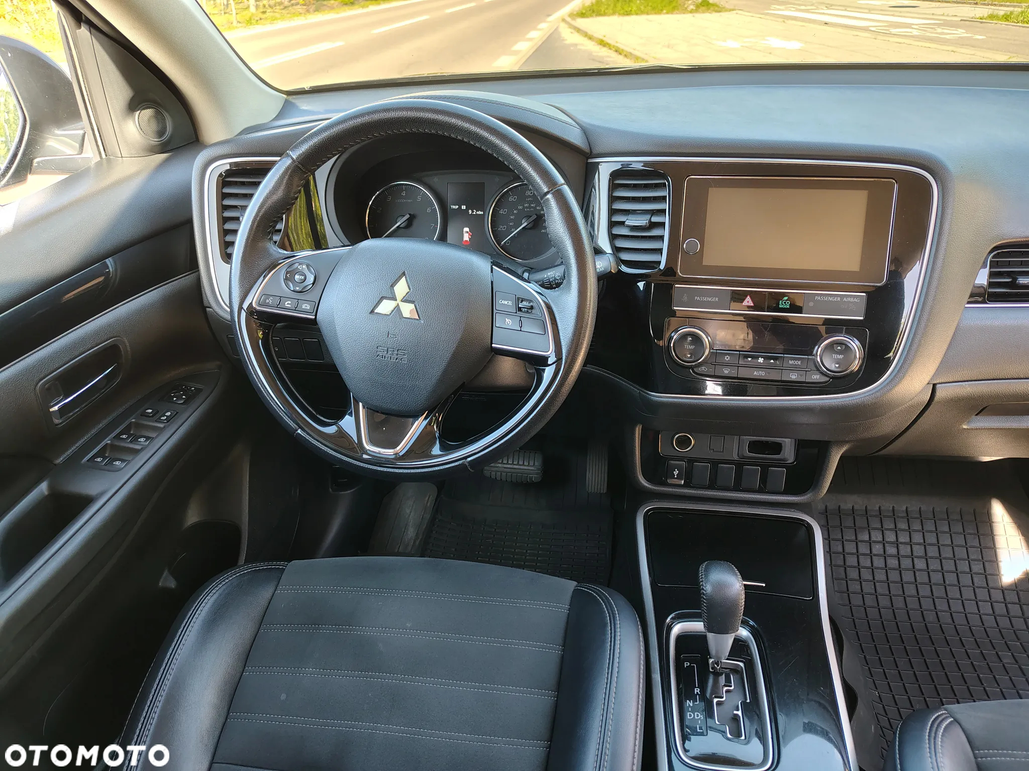 Mitsubishi Outlander 2.4 4WD CVT Instyle - 7