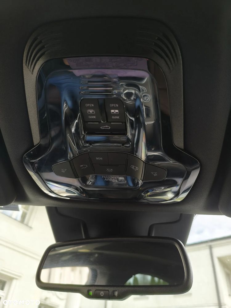 Alfa Romeo Stelvio 2.0 Turbo 16V AT8-Q4 Ti - 31