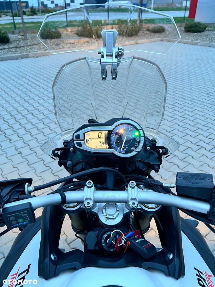 Triumph Tiger - 12