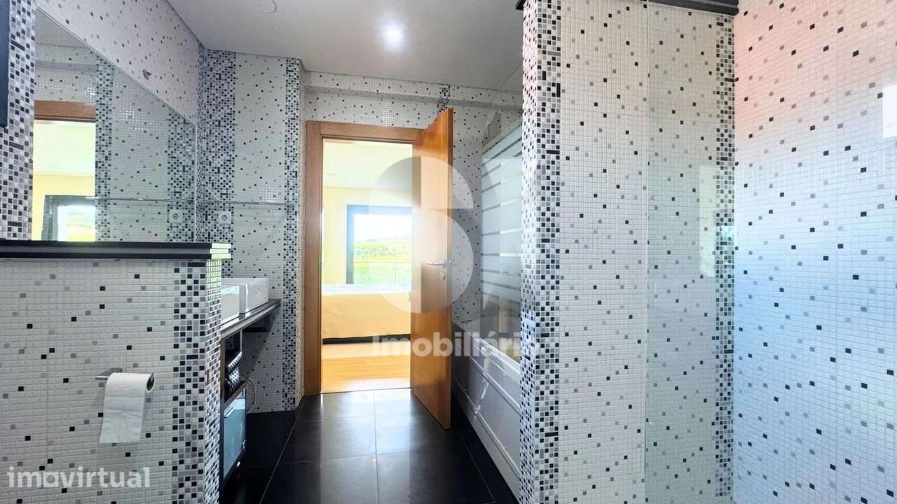 Moradia T3 Duplex em Condomínio Privado - Grande imagem: 5/47