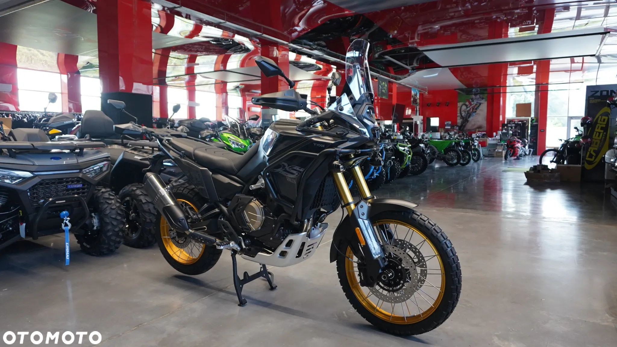 VOGE 800 Rally - 1