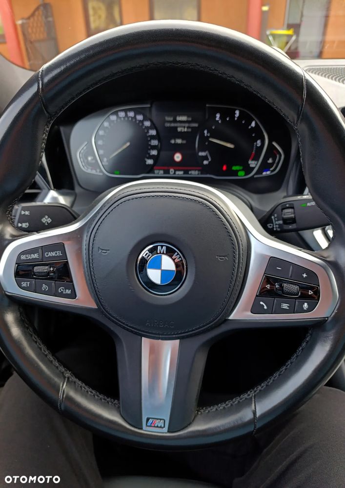 BMW Seria 3 318d M Sport - 9