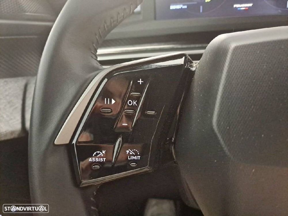 Peugeot 5008 1.2 Hybrid Allure e-DCS6 - 16