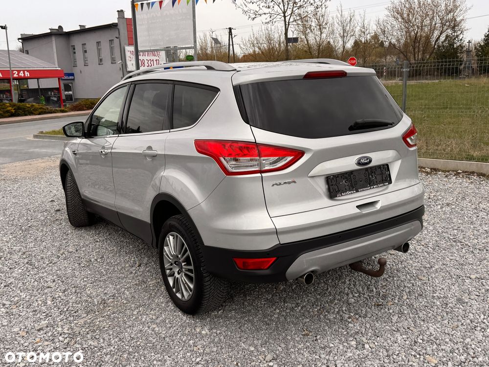 Ford Kuga 2.0 TDCi 2x4 Titanium - 2