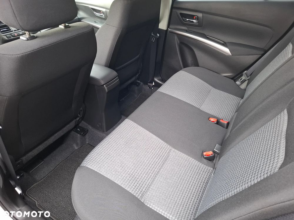 Suzuki S-Cross 1.4 SHVS Premium SP - 29