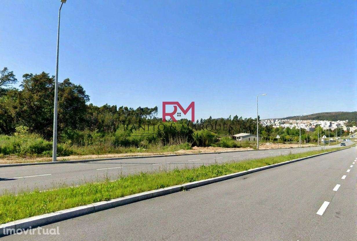 TERRENO COM 5.181 M2 PARA CONSTRUÇÃO - LAGUEIRÕES, VALONGO - Grande imagem: 3/9