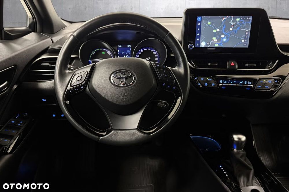 Toyota C-HR Lounge - 11
