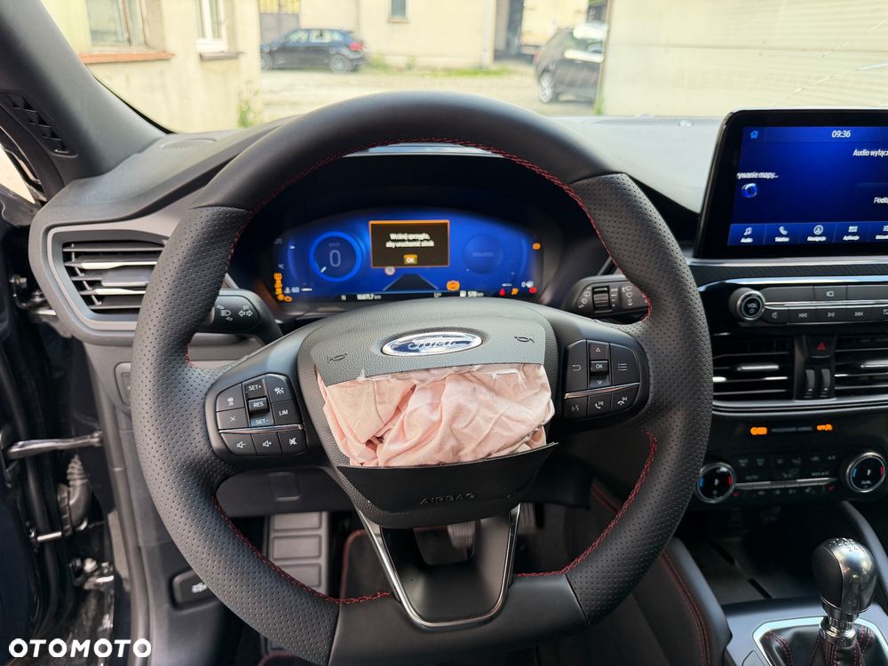 Ford Kuga 1.5 EcoBoost FWD ST-Line X - 40