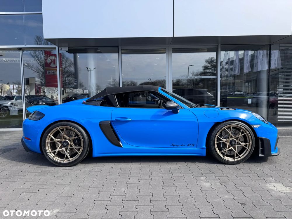 Porsche 718 Spyder - 5