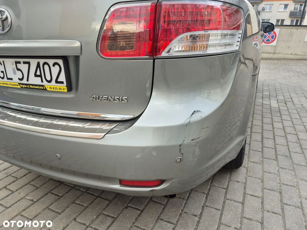 Toyota Avensis 2.2 D-4D Platinium - 8