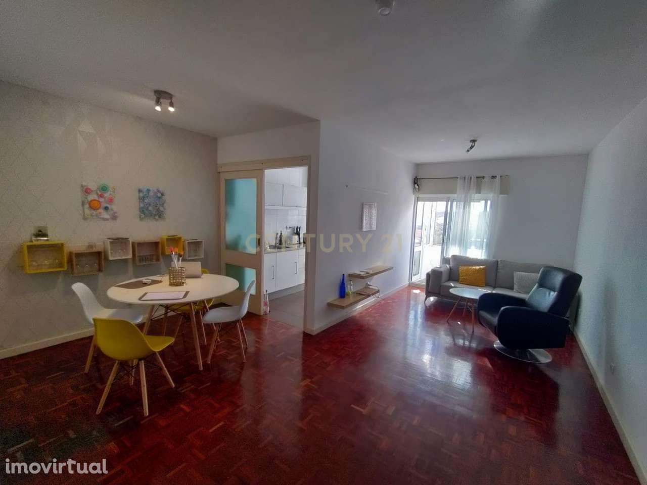 Apartamento T2 em Ponta Delgada, Ilha de São Miguel - Grande imagem: 2/13