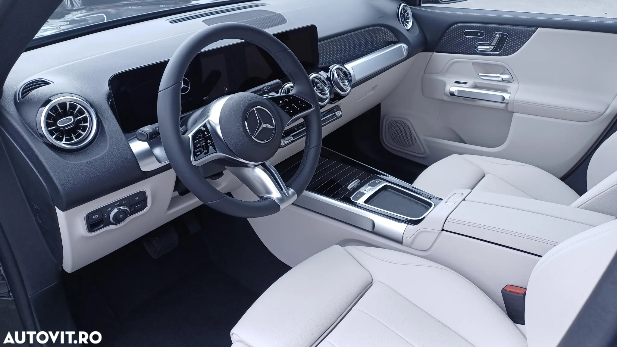 Mercedes-Benz GLB - 9
