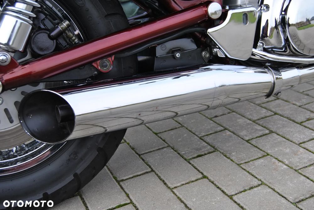 Suzuki Intruder - 16