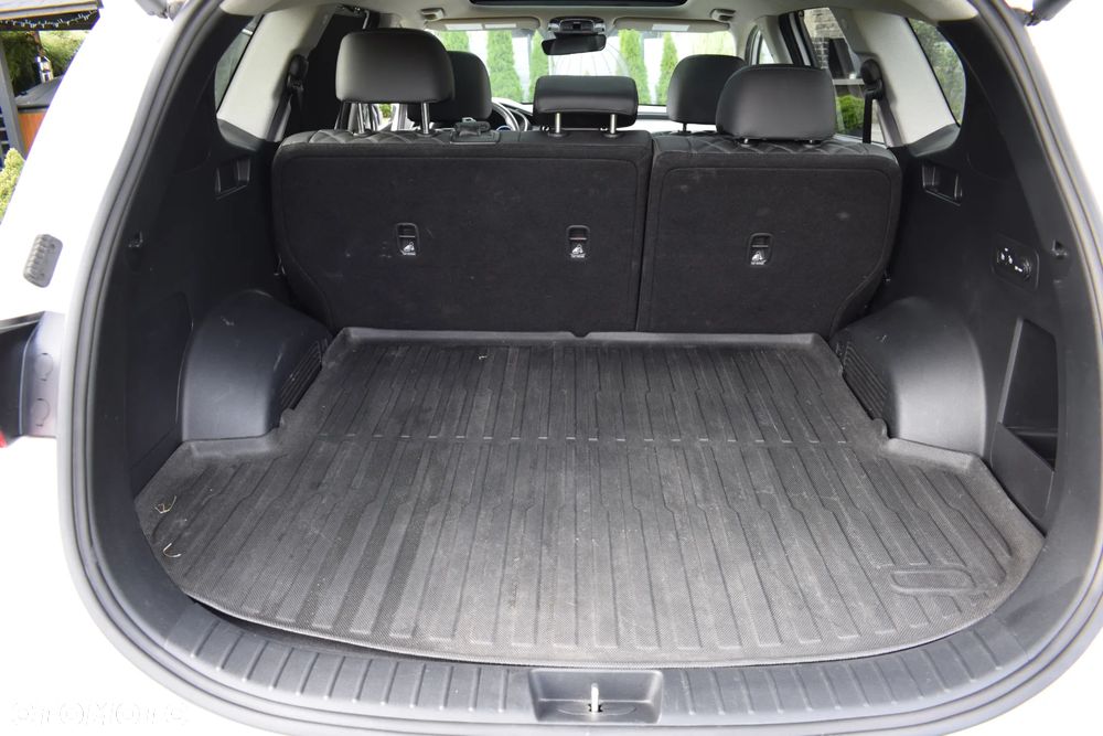 Hyundai Santa Fe - 9