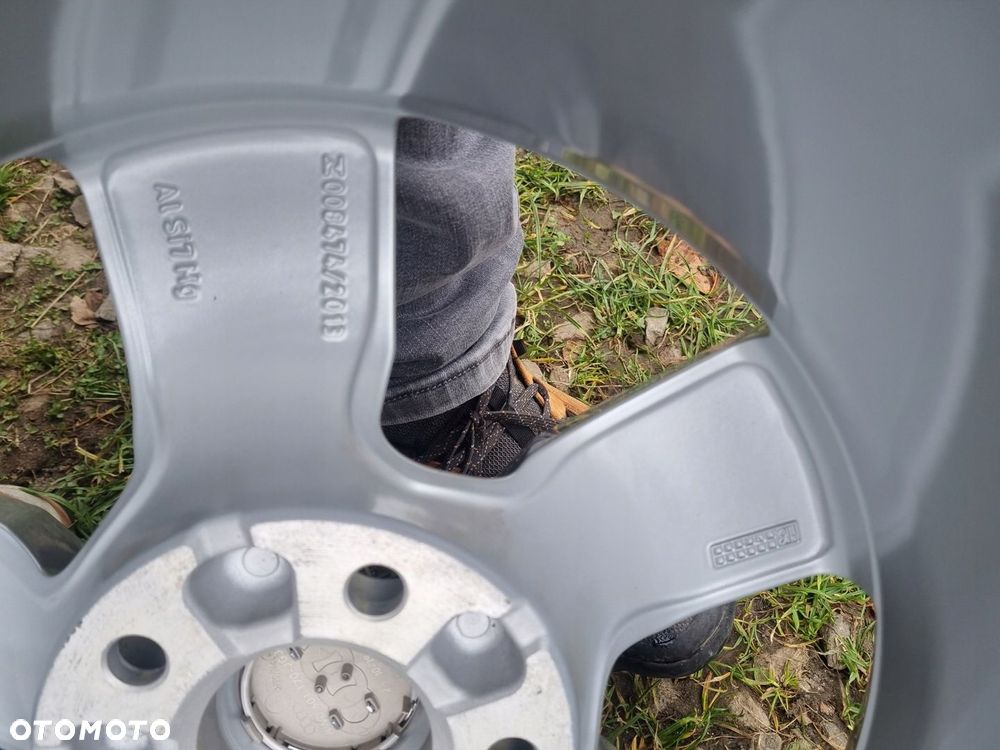 AUDI A4 B8,B9,8W0601025A alufelgi 7X16 ET35 5X112 4szt,super stan - 9