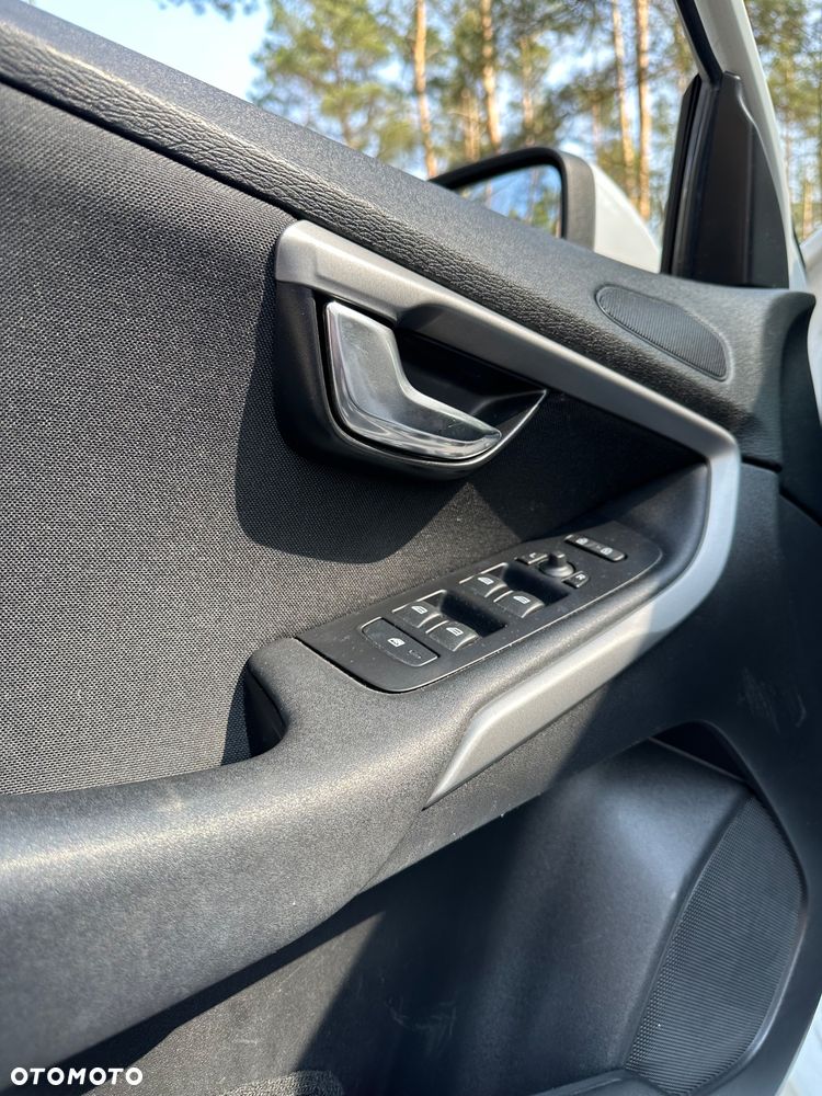 Volvo V40 D3 Kinetic - 15