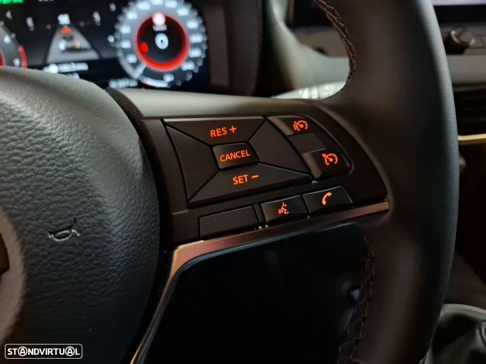 Nissan Juke 1.0 DIG-T N-Connecta - 17