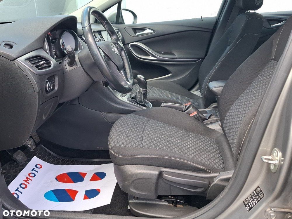 Opel Astra V 1.4 T Enjoy - 11