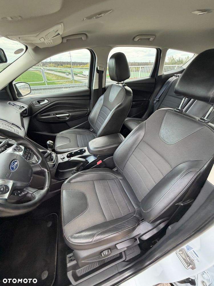 Ford Kuga 1.6 EcoBoost 2x4 Individual - 9