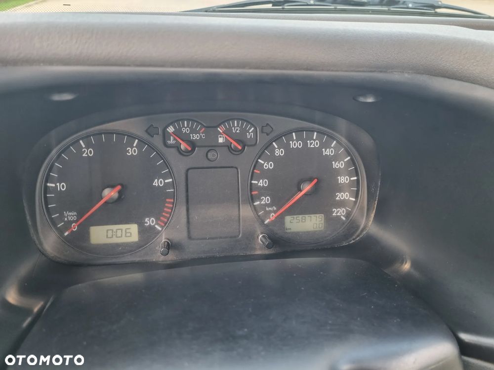 Volkswagen Transporter - 7