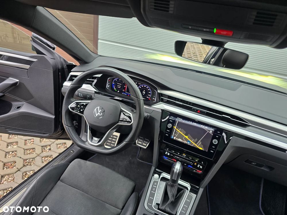 Volkswagen Arteon 2.0 TDI SCR DSG R-Line - 33