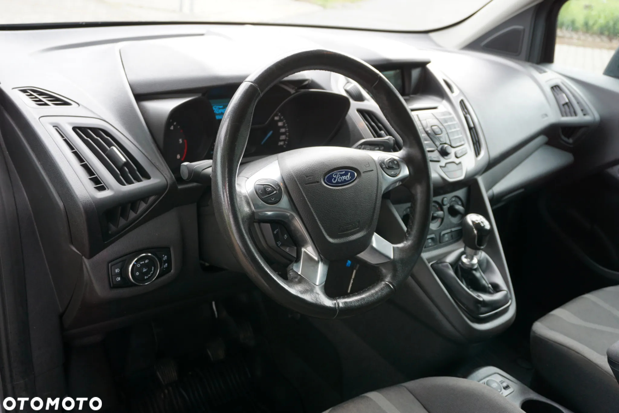 Ford TRANSIT CONNECT LONG - 11