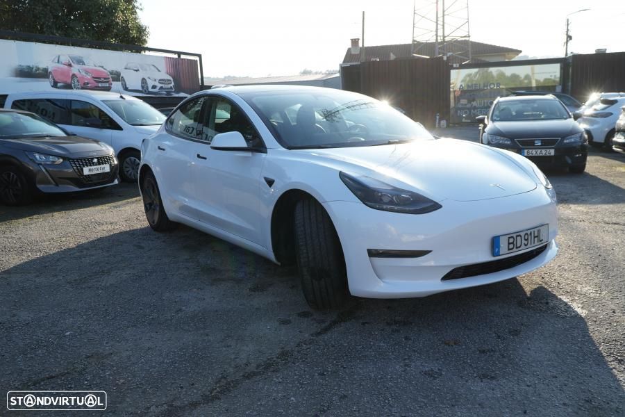 Tesla Model 3 Long Range Tração Traseira - 4