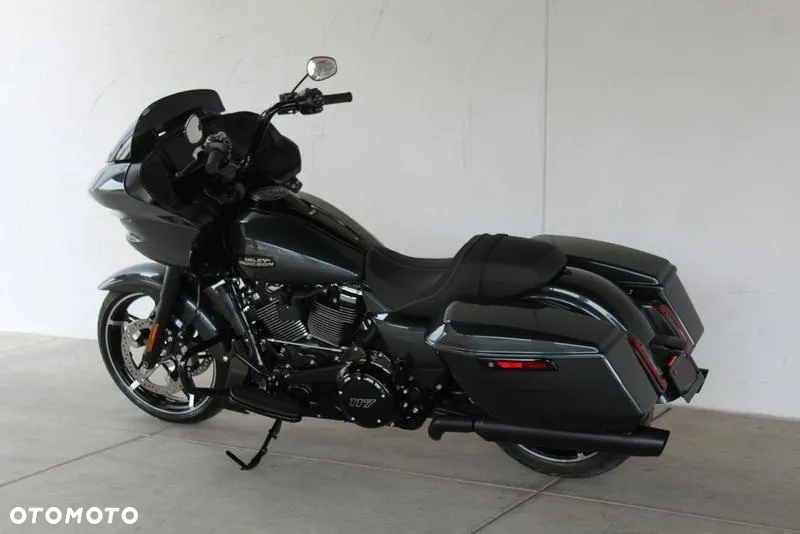 Harley-Davidson Touring Road Glide - 4