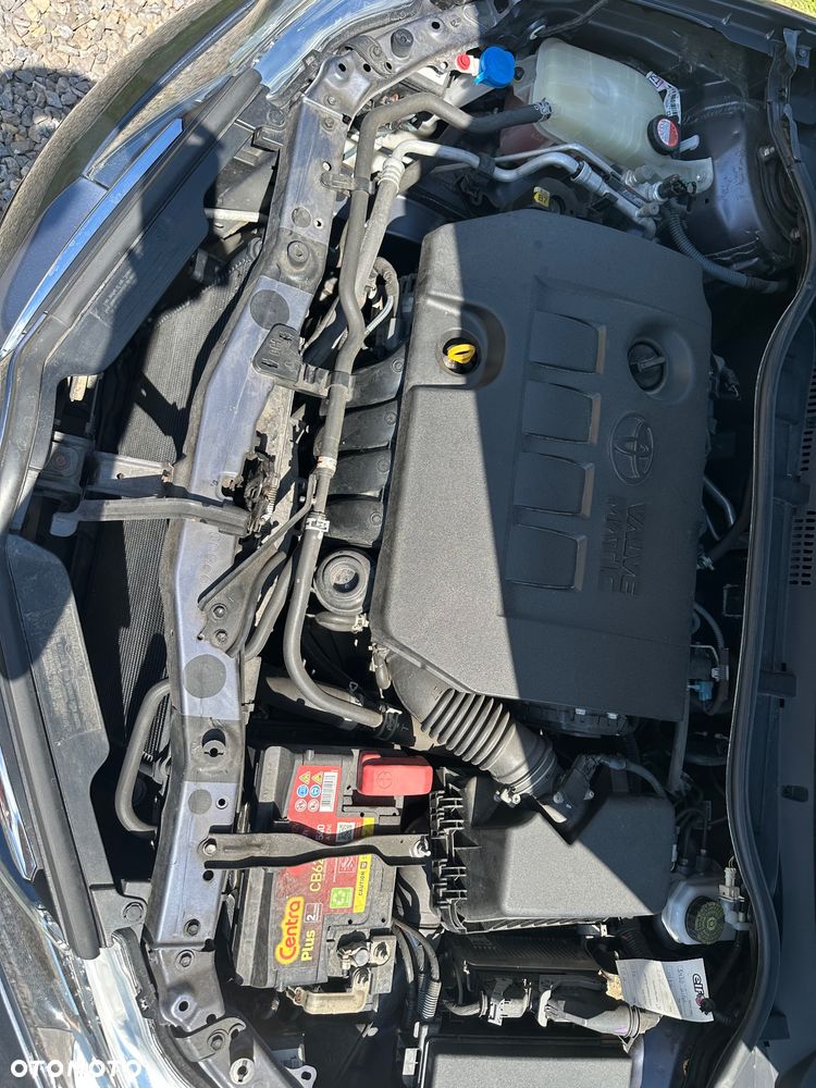 Toyota Auris 1.6 Premium Comfort - 19
