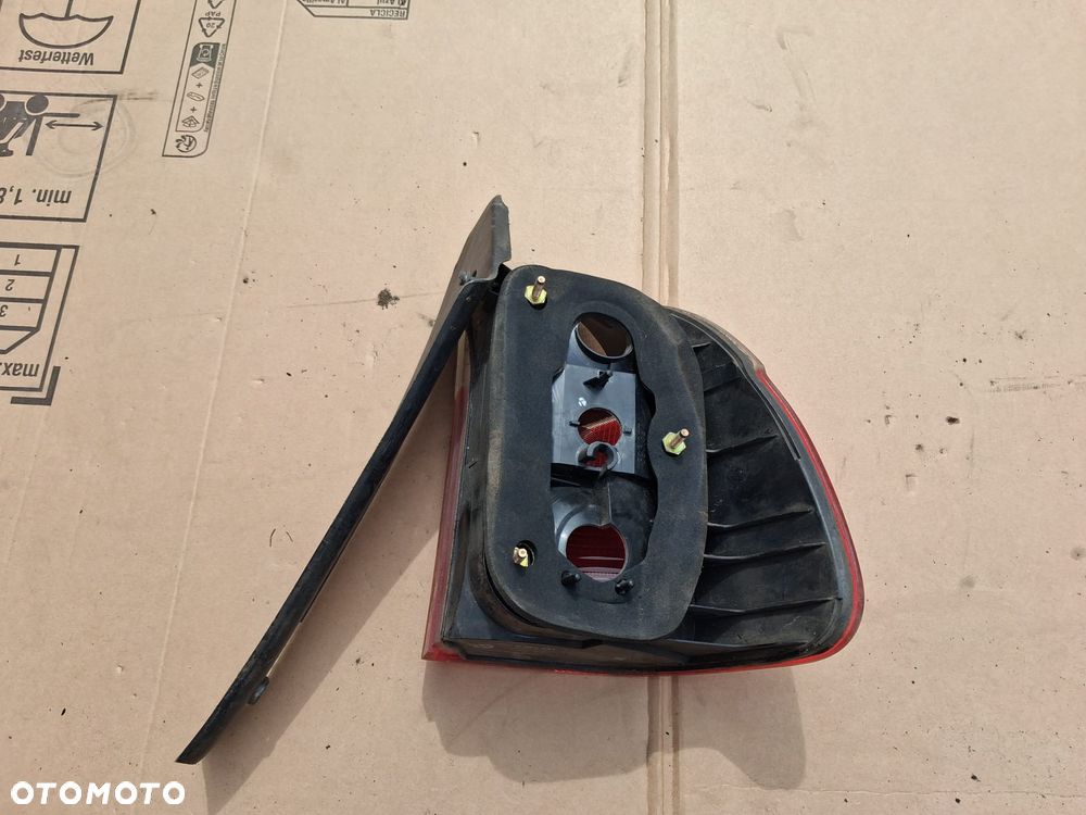 Lampa tył BMW E39 lewa 2496321  kombi  OE - 3