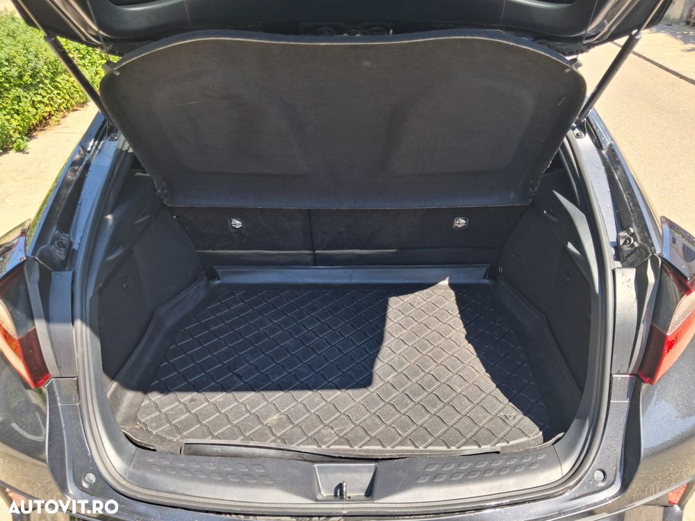 Toyota C-HR 1.8 HSD 122 CP 4x2 CVT Style - 30