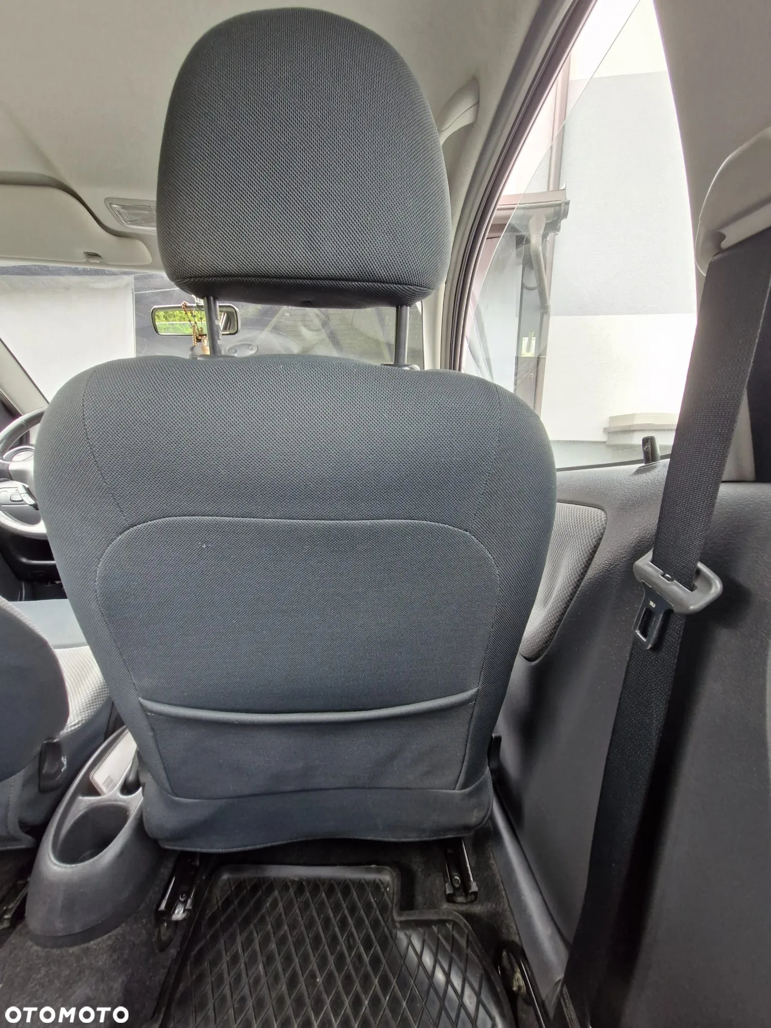 Toyota Yaris 1.3 Blue - 18
