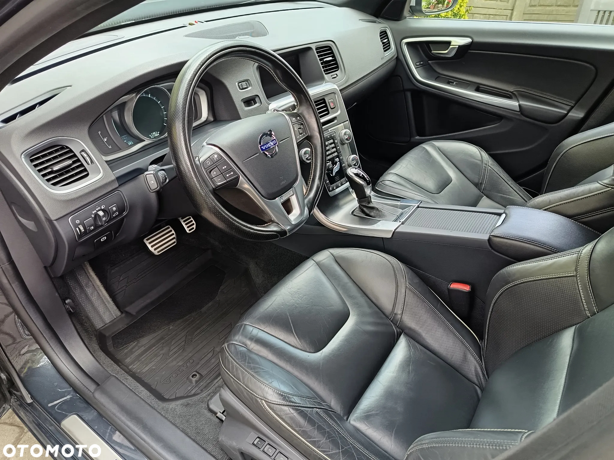 Volvo V60 T6 AWD R-Design Summum - 15