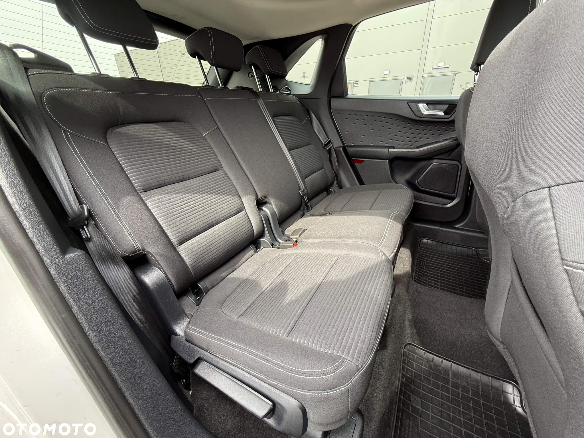 Ford Kuga 1.5 EcoBlue FWD Titanium - 32