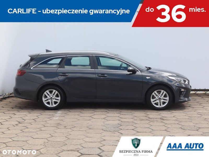 Kia Ceed - 8