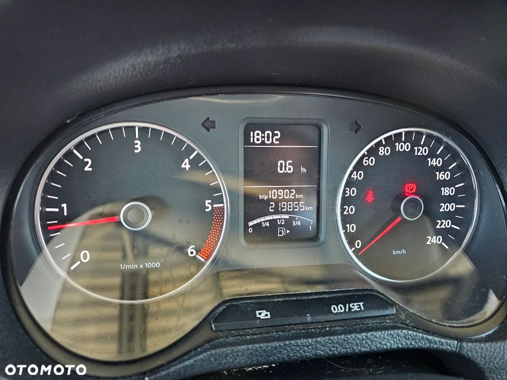 Volkswagen Polo 1.6 TDI Blue Motion Technology Trendline - 16