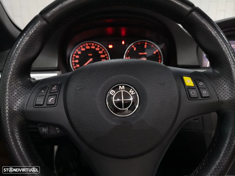 BMW 320 d Cabrio - 26