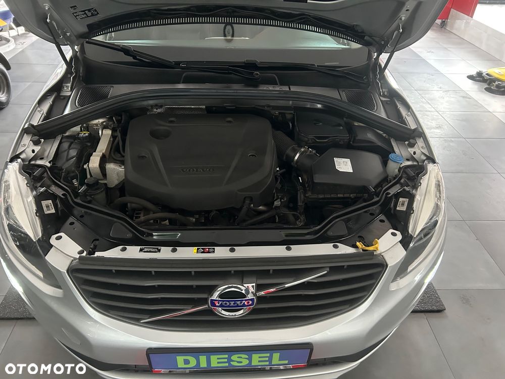 Volvo XC 60 D3 Geartronic Momentum - 12