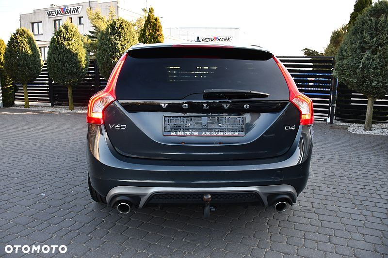 Volvo V60 D4 Geartronic RDesign - 33