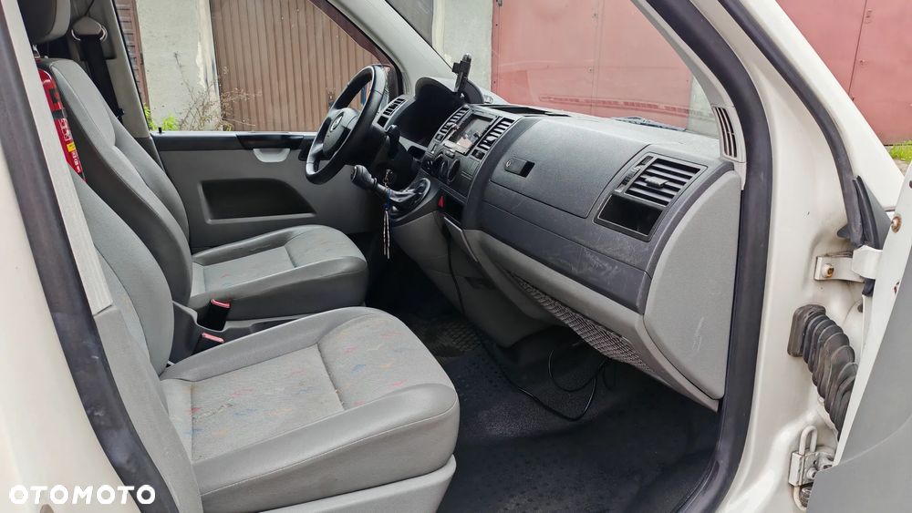 Volkswagen Transporter - 8