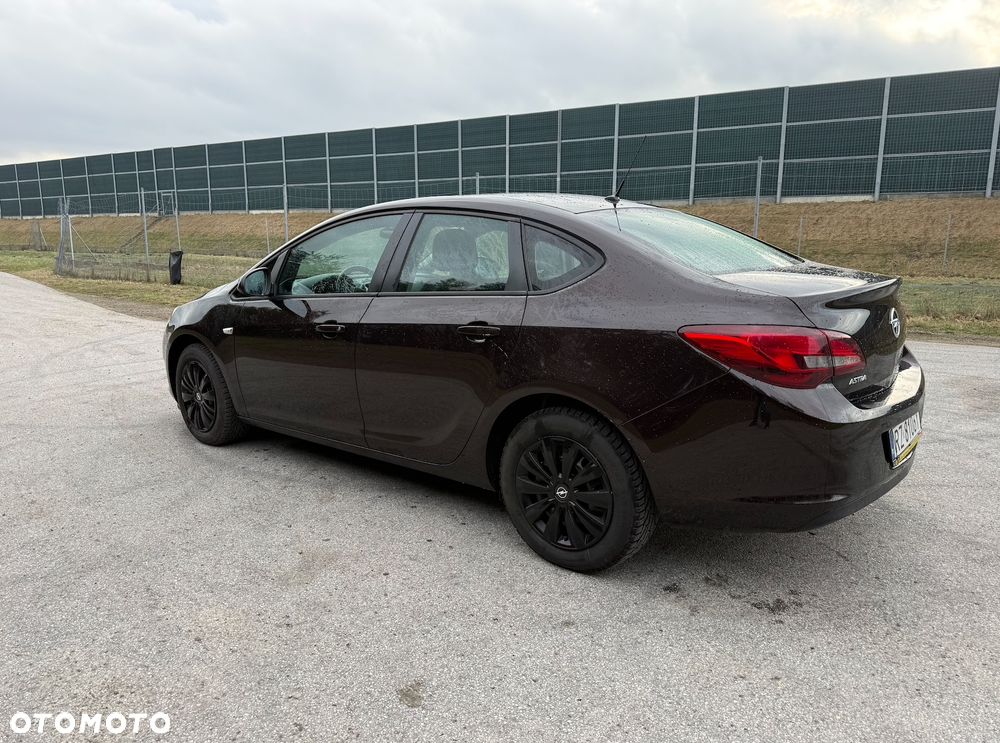 Opel Astra 1.6 Active - 3