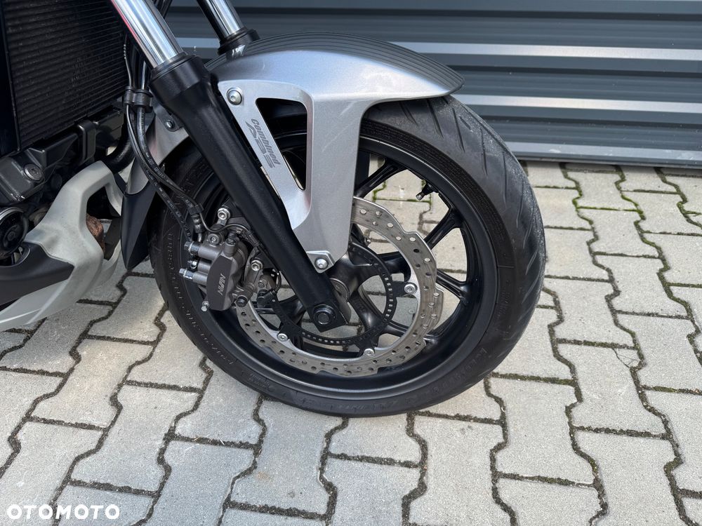 Honda NC - 15
