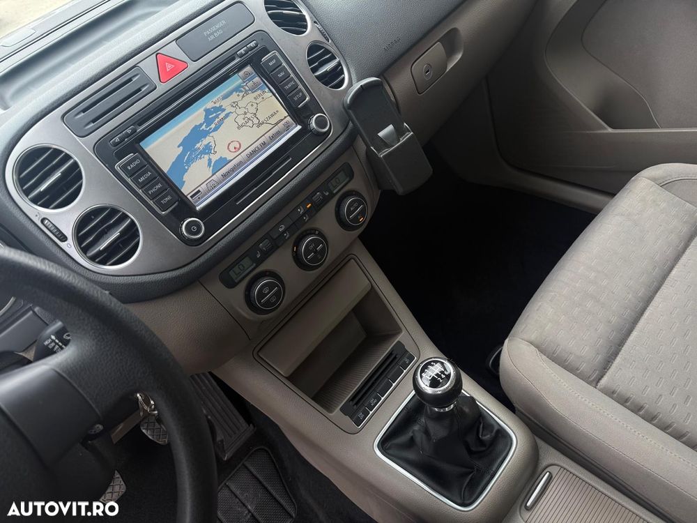 Volkswagen Tiguan - 9