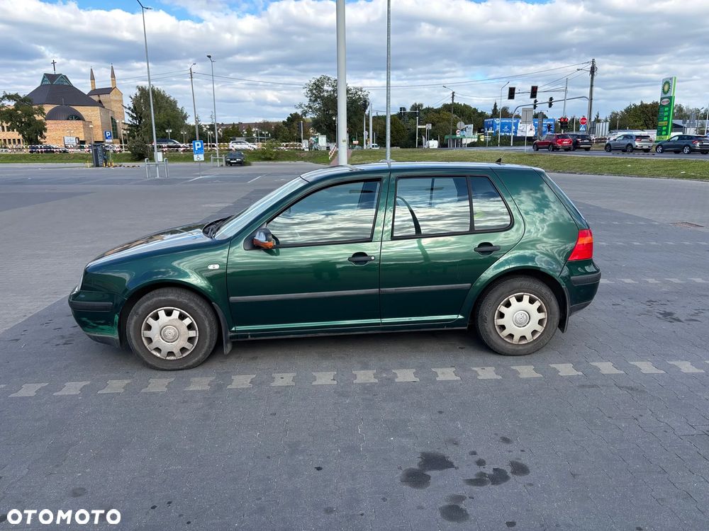 Volkswagen Golf - 4