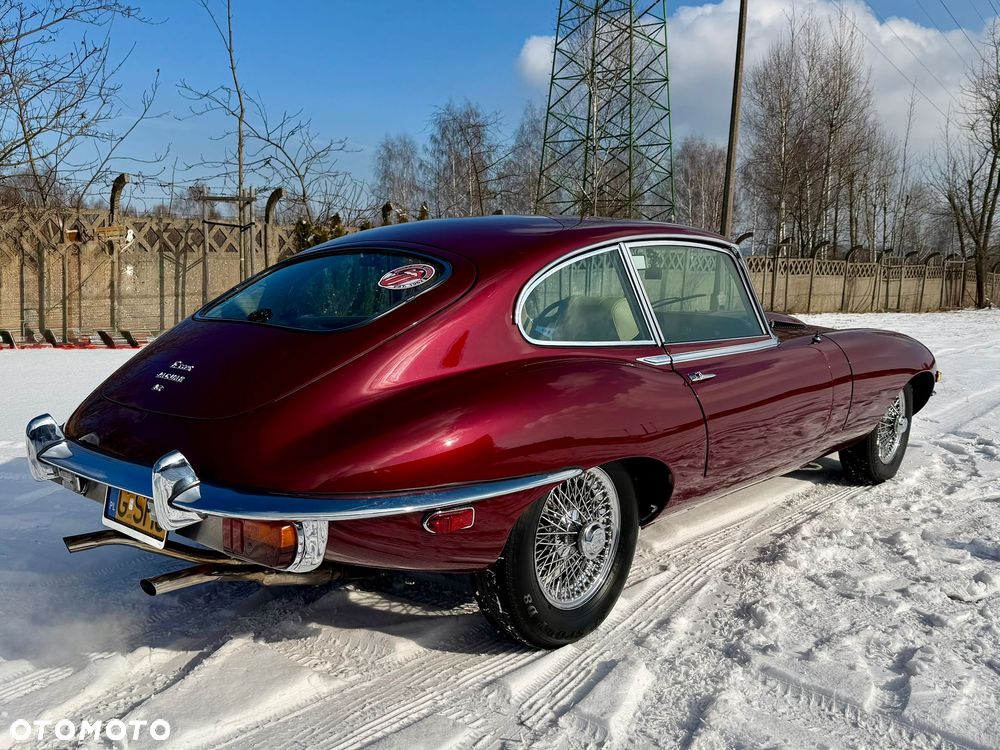 Jaguar E-Type - 7